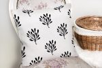- K2074-2 - Realhomes Siyah Beyaz Yaprak Motifli Dekoratif Yastık Kırlent Kılıfı Realhomes