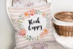 - K2086-2 - Realhomes Çiçek Motifli Think Happy Baskılı Yastık Kırlent Kılıfı Realhomes