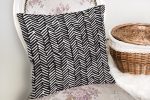 - K2233-2 - Realhomes Siyah Beyaz Çizgili Dijital Baskılı Dekoratif Kırlent Kılıfı Realhomes