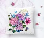 - K2398-1 - Realhomes  Lila Renk Demet Zambak Motifli Dekoratif Yastık Kırlent Kılıfı Realhomes