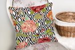 - K2402-2 - Realhomes  Zigzag Elmas Desenli Zambak Motifli Dekoratif Yastık Kırlent Kılıfı Realhomes