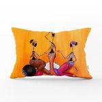 - dikdortgen-arap-3-kiz - Realhomes Etnik Afrika Üç Kız Özel Tasarımlı Dijital Baskılı Dikdörtgen Yastık Kırlent Kılıfı Realhomes