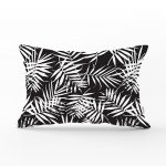 - dikdortgen-siyahyaprak - Realhomes Siyah Zeminde Beyaz Yapraklar Tasarımlı Dijital Baskılı Dikdörtgen Yastık Kılıfı Realhomes