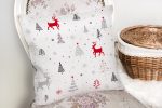 Kırmızı Geyikler ve Ağaçlar Yılbaşı Konseptli Dijital Baskılı Yastık Kırlent Kılıfı Realhomes
