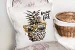 - realhomesK3220-1 - Realhomes Beyaz Zeminde 3D Ananas Özel Tasarımlı Yastık Kırlent Kılıfı Realhomes