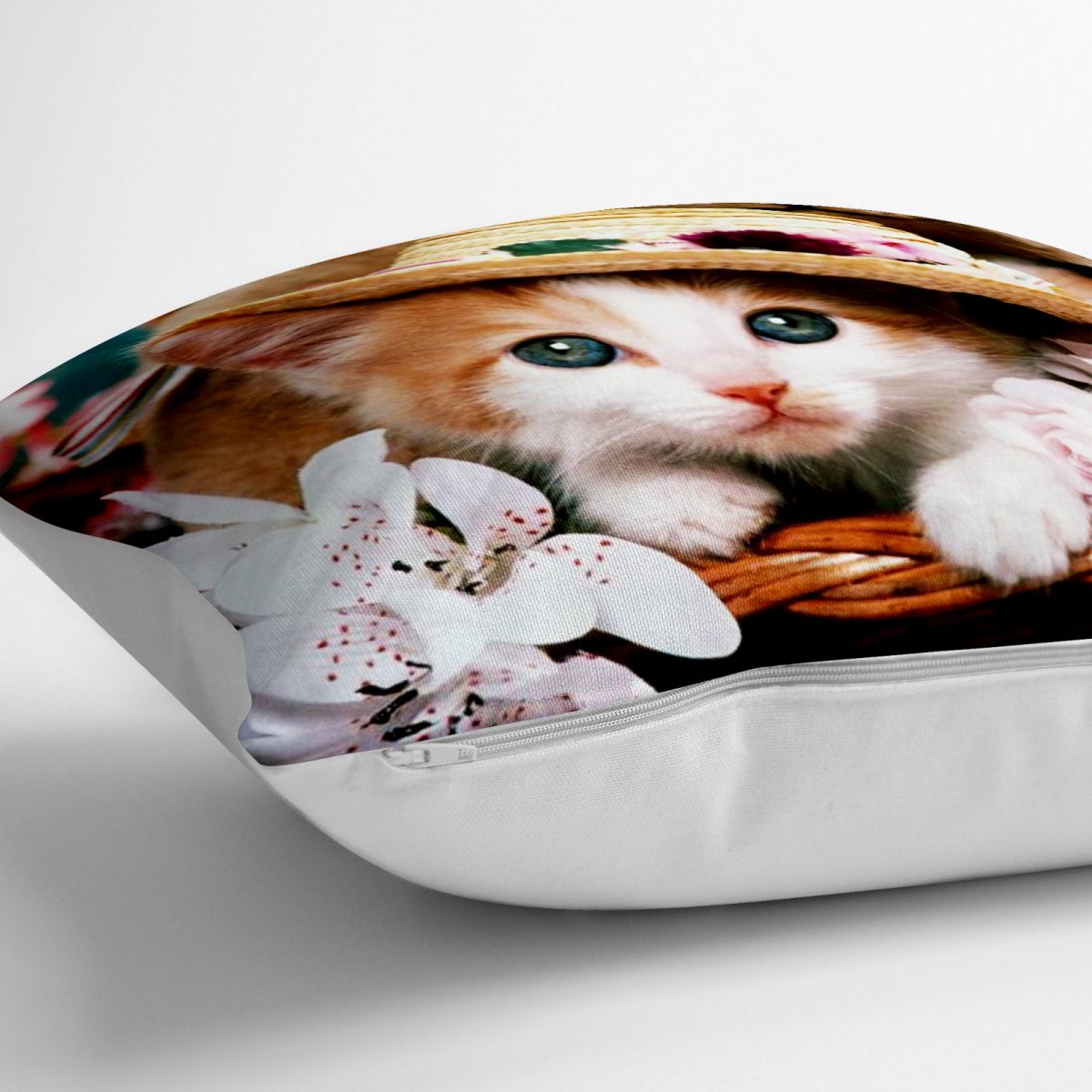 Şapkalı Kedi Dijital Baskılı Dekoratif Yer Minderi - 70 x 70 cm Realhomes