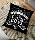 Siyah Love Baskılı Dijital Baskılı Dekoratif Yer Minderi - 70 x 70 cm Realhomes