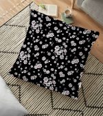 - yerminderi-YER-2041 - Realhomes  Siyah Zeminde Beyaz Çiçekler Dijital Baskılı Yer Minderi - 70 x 70 cm Realhomes