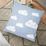 Pembe Zeminli Kuğu Desenli Dijital Baskılı Yer Minderi - 70 x 70 cm Realhomes