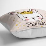 - yerminderi-YER-2150-1 - Realhomes  Pembe Zeminli Lıttle Prıncess Desenli Dijital Baskılı Yer Minderi - 70 x 70 cm Realhomes