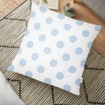 Gri Renkli Puantiyeli Dijital Baskılı Dekoratif Yer Minderi - 70 x 70 cm Realhomes