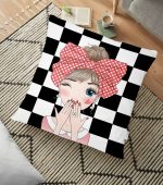 Damalı Fashion Gırl Dijital Baskılı Modern Yer Minderi - 70 x 70 cm Realhomes