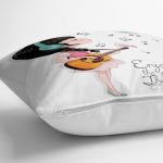 - yerminderi-YER-2329-1 - Realhomes  Şarkı Söyleyen Kız Desenli Dijital Baskılı Yer Minderi - 70 x 70 cm Realhomes