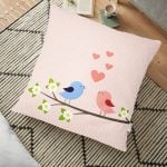 Renkli Kuşlar Çizim Desenli Özel Tasarı Dekoratif Yer Minderi - 70 x 70 cm Realhomes