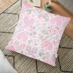 Desenli Kareler Temalı Dijital Baskılı Dekoratif Yer Minderi - 70 x 70 cm Realhomes