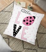 - yerminderi-YER-2371 - Realhomes  Love Uğurböceği Desenli Dekoratif Yer Minderi - 70 x 70 cm Realhomes