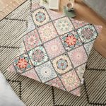 Pudra Çiçekler Temalı Dekoratif Yer Minderi - 70 x 70 cm Realhomes