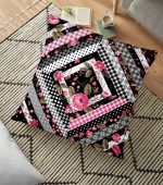 - yerminderi-YER-2404 - Realhomes  Kare Puan Çizimli Dekoratif Dijital Baskılı Yer Minderi - 70 x 70 cm Realhomes