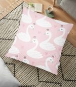 - yerminderi-YER-2422 - Realhomes  Pembe Puan Temali Kuğu Motifli Dekoratif Yer Minderi - 70 x 70 cm Realhomes