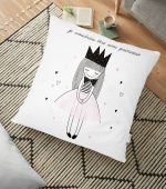 - yerminderi-YER-2434 - Realhomes  Je Noudrais Etre Une Princesse Baskılı Dekoratif Yer Minderi - 70 x 70 cm Realhomes