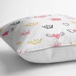 - yerminderi-YER-2526-1 - Realhomes  Kanatlı Kalp Desenli Love Motifli Yer Minderi - 70 x 70 cm Realhomes