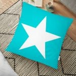 Taç Motifli Kalp Desenli Modern Yer Minderi - 70 x 70 cm Realhomes