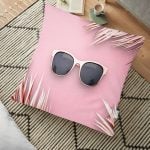 Pembe Zeminli Yaz Objeleri Temalı Dekoratif Yer Minderi - 70 x 70 cm Realhomes