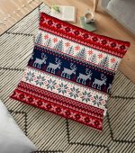 - yerminderi-YER-3022 - Realhomes  Yılbaşı Geyikleri Motifli Dijital Baskılı Yer Minderi - 70 x 70 cm Realhomes