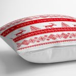 - yerminderi-YER-3026-1 - Realhomes  Merry Christmas Kanaviçe Görünümlü Geyikler Baskılı Yer Minderi - 70 x 70 cm Realhomes