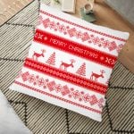 Kırmızı Zeminde Kar Taneleri Tasarımlı Dekoratif Yer Minderi - 70 x 70 cm Realhomes