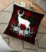 Ekose Zeminde Yılbaşı Geyik Temalı Dijital Baskılı Yer Minderi - 70 x 70 cm Realhomes