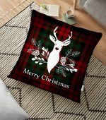 - yerminderi-YER-3038 - Realhomes  Ekose Zeminli Christmas Geyik Desenli Dekoratif Yer Minderi - 70 x 70 cm Realhomes