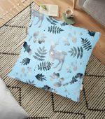 Mavi Zeminli Geyik ve Yaprak Desenli Dekoratif Yer Minderi - 70 x 70 cm Realhomes