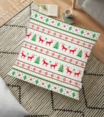 - yerminderi-YER-3052 - Realhomes Beyaz Zeminli Kanaviçe Geyik Desenli Dekoratif Yer Minderi - 70 x 70 cm Realhomes