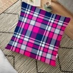 Krem Zeminli Ekose Desenli Dekoratif Yer Minderi - 70 x 70 cm Realhomes