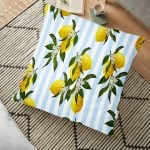 Siyah Zeminde Ekose Desenli Limon Baskılı Dekoratif Yer Minderi - 70 x 70 cm Realhomes