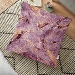 Altın Yaldızlı Açık Renk Mermer Desenli Yer Minderi - 70 x 70 cm Realhomes