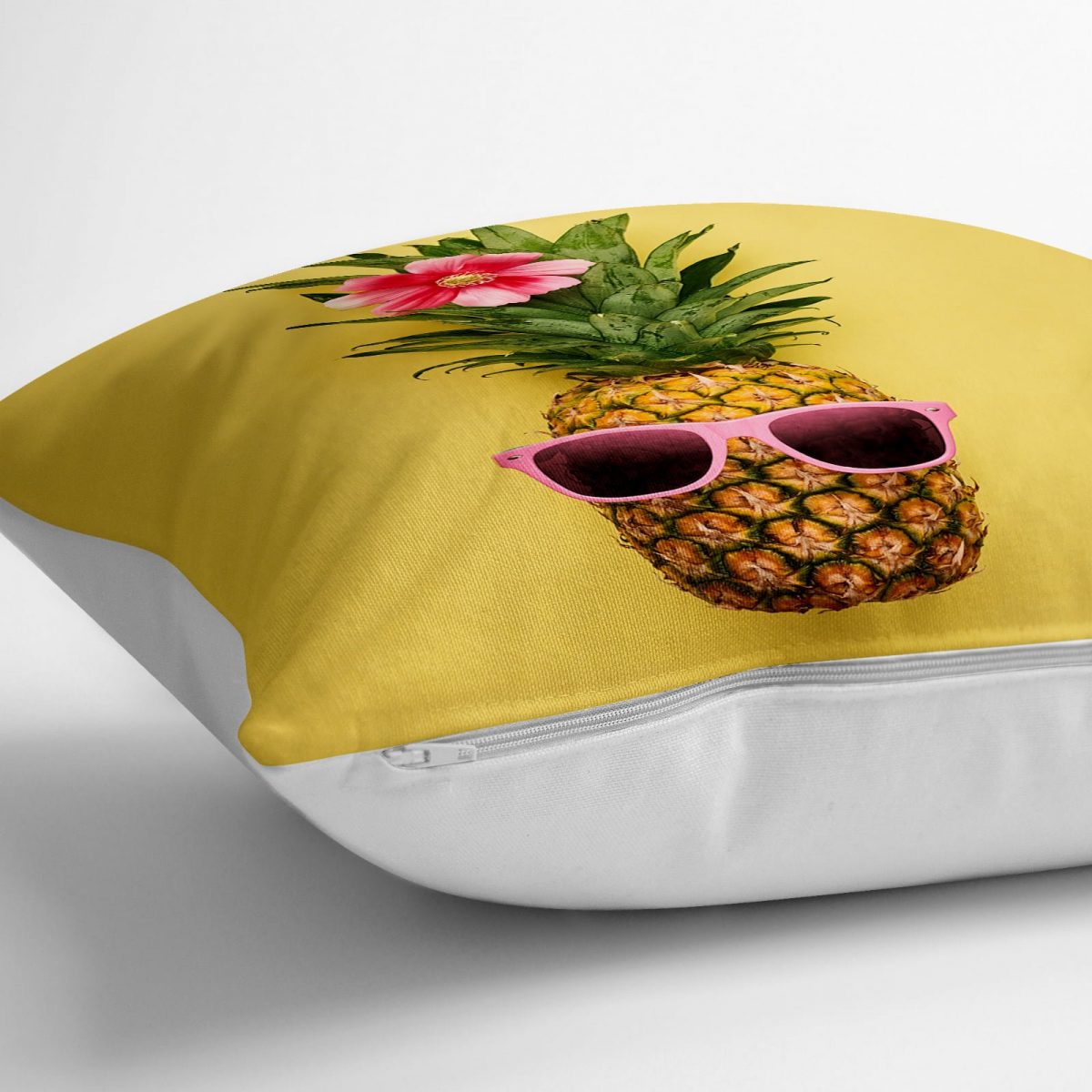 Sarı Zeminli 3D Ananas Modern Tasarımlı Yer Minderi - 70 x 70 cm Realhomes