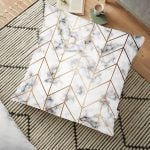 Geometrik Altın Kabartma Desenli Özel Tasarım Yer Minderi - 70 x 70 cm Realhomes