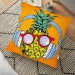 Mavi Zeminli Tropikal Ananas Tasarımlı Yer Minderi - 70 x 70 cm Realhomes