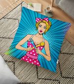 Mavi Zemini Popart Girl Desenli Dekoratif Yer Minderi - 70 x 70 cm Realhomes