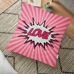 Pembe Love Popart Tasarımlı Dijital Baskılı Yer Minderi - 70 x 70 cm Realhomes