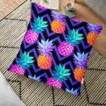 Siyah Zeminde Etnik Objeler Özel Tasarımlı Yer Minderi - 70 x 70 cm Realhomes