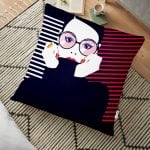 Coco Parfüm Tasarımlı Dijital Baskılı 3D Yer Minderi - 70 x 70 cm Realhomes