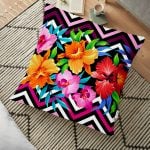 Beyaz Zeminde Watercolor Yapraklar Özel Tasarımlı Yer Minderi - 70 x 70 cm Realhomes