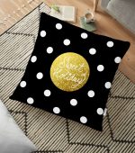 - yerminderi-YER-3370 - Realhomes Siyah Zeminde Sweet Holiday Tasarımlı Dijital Baskılı Yer Minderi - 70 x 70 cm Realhomes