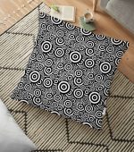 - yerminderi-YER-3410 - Realhomes Siyah Beyaz Geometrik Yuvarlak Tasarımlı Modern Yer Minderi - 70 x 70 cm Realhomes