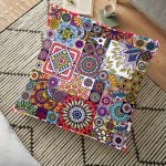 Renkli Kalpler Özel Tasarım Dijital Baskılı Dekoratif Yer Minderi - 70 x 70 cm Realhomes