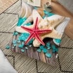 Summer Kızları Renkli Tasarımlı Dijital Baskılı Yer Minderi - 70 x 70 cm Realhomes