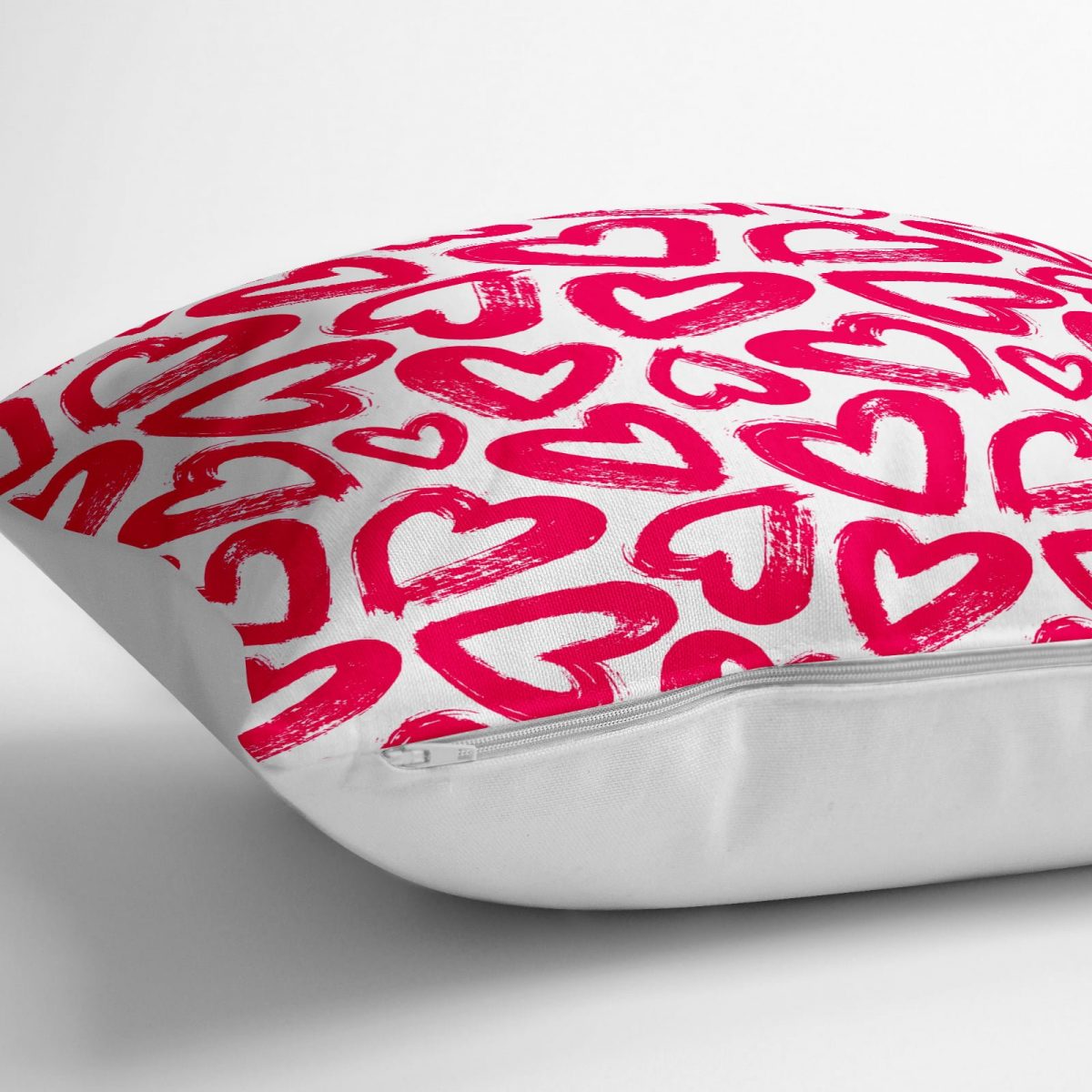Modern Tasarımlı Kırmızı Kalpler Desenli Dijital Baskılı Yer Minderi - 70 x 70 cm Realhomes
